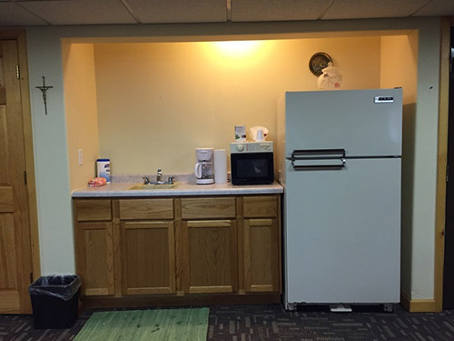 Library kitchenette in the Manresa Prayer House
