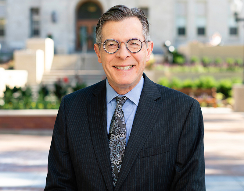  Robert W. Dunlay, M.D.
