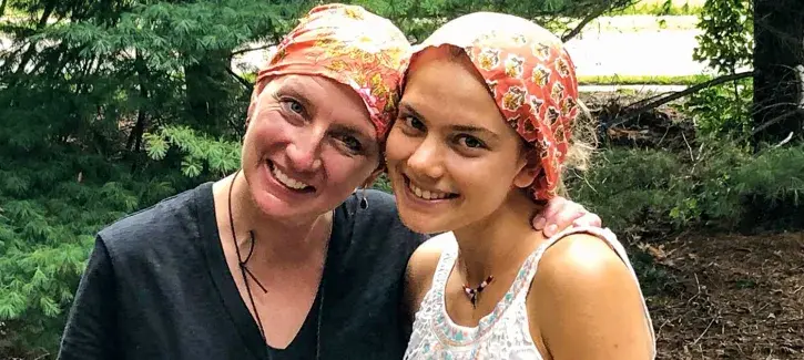 Lisa and Cate Kelly