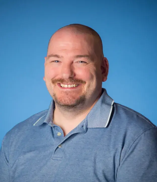 Lucas Manning headshot