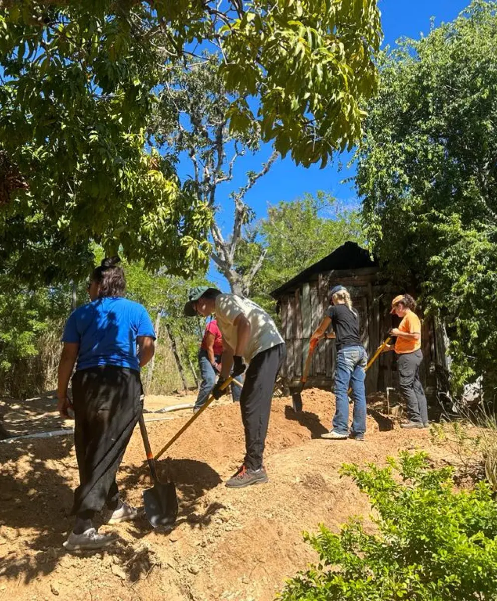 Students working on aqueduct