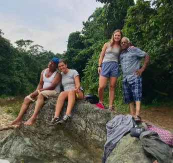 Students in DR campo