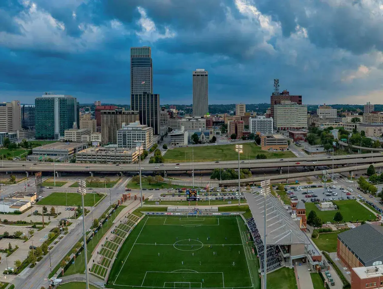 Omaha skyline with First National Bank tower