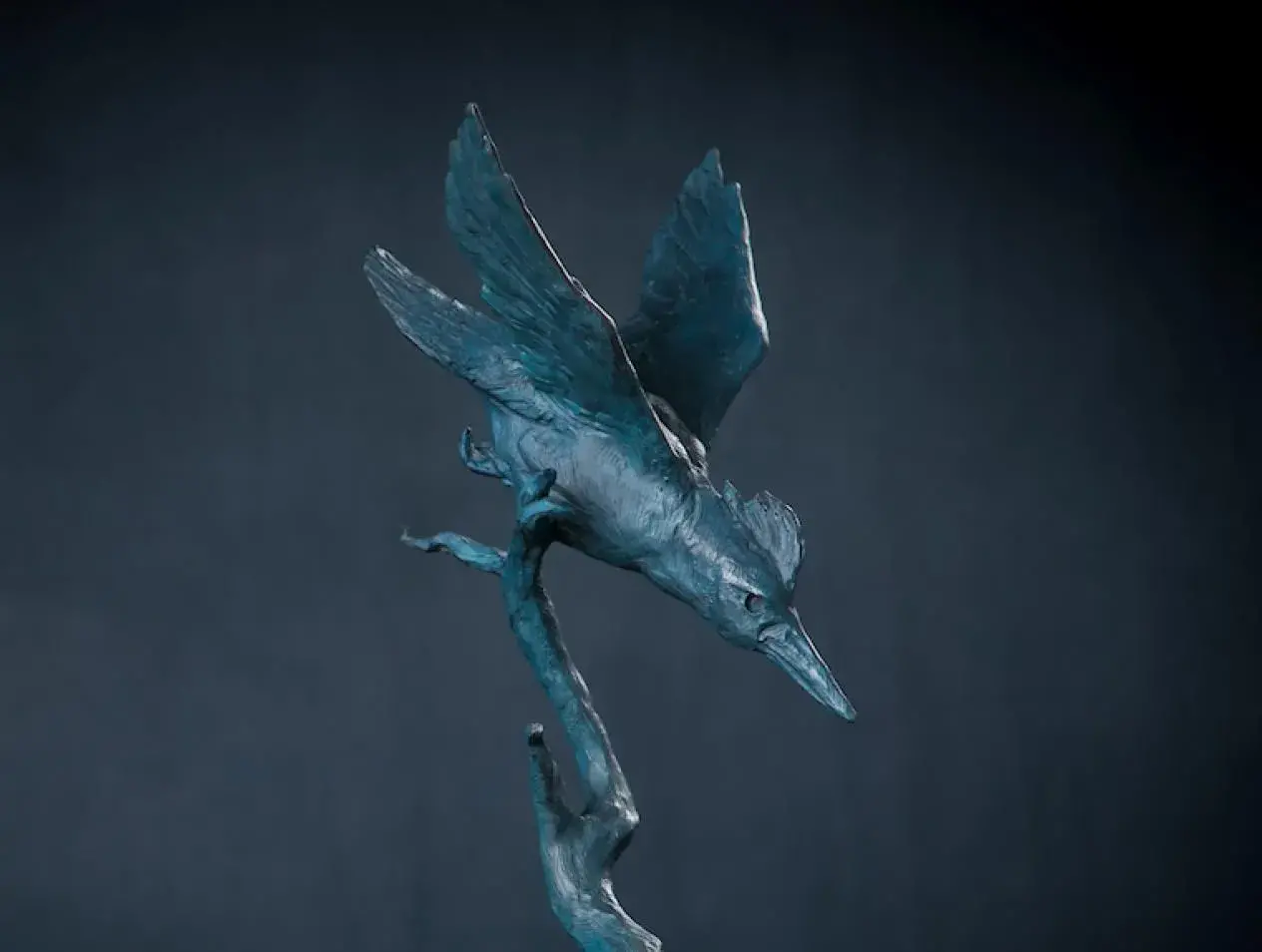 kingfisher award statue