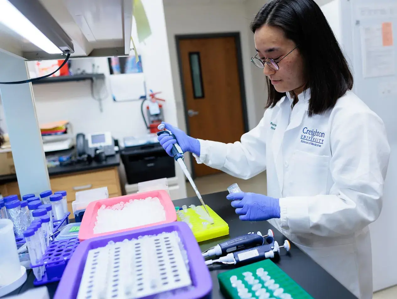 Researcher in Neuroscience lab