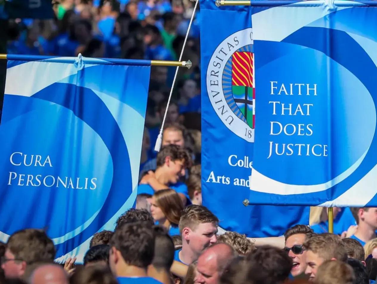 creighton-university-student-walk-cura-personalis