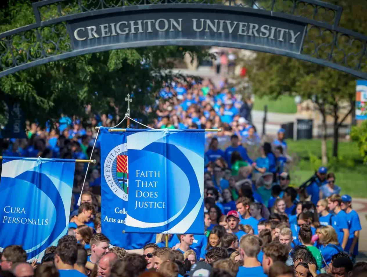 creighton-university-student-walk