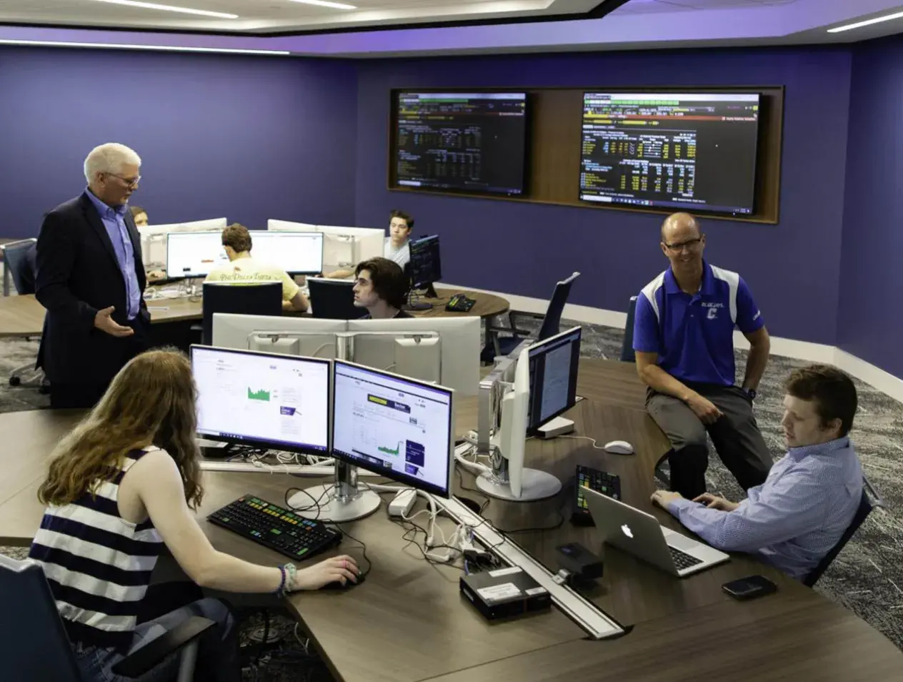 students and professors in heider college of business