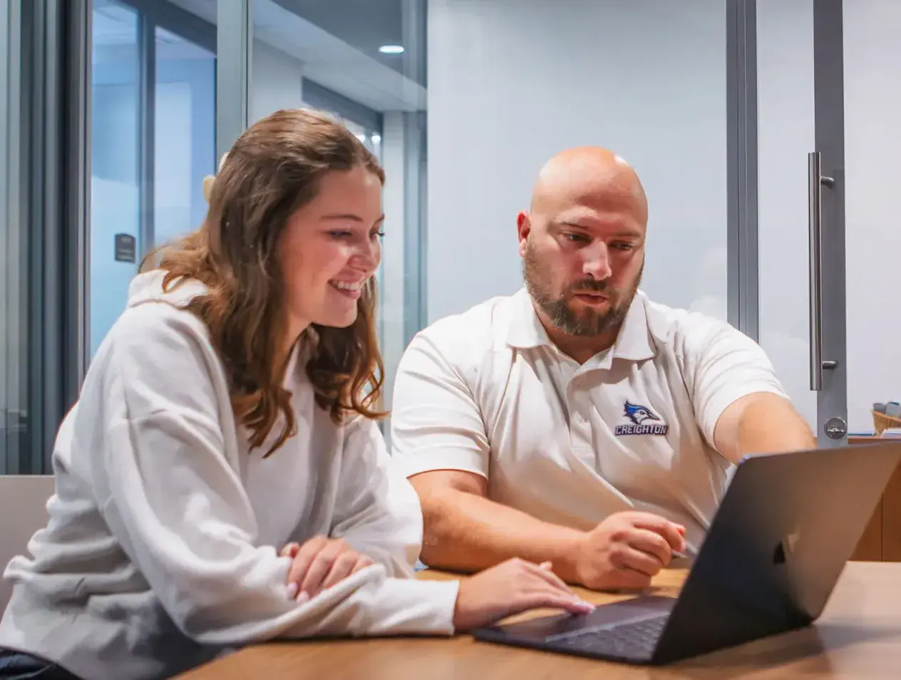 Student with advisor in the Career Center