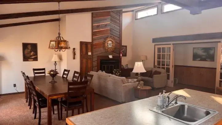Brebeuf Dining Area