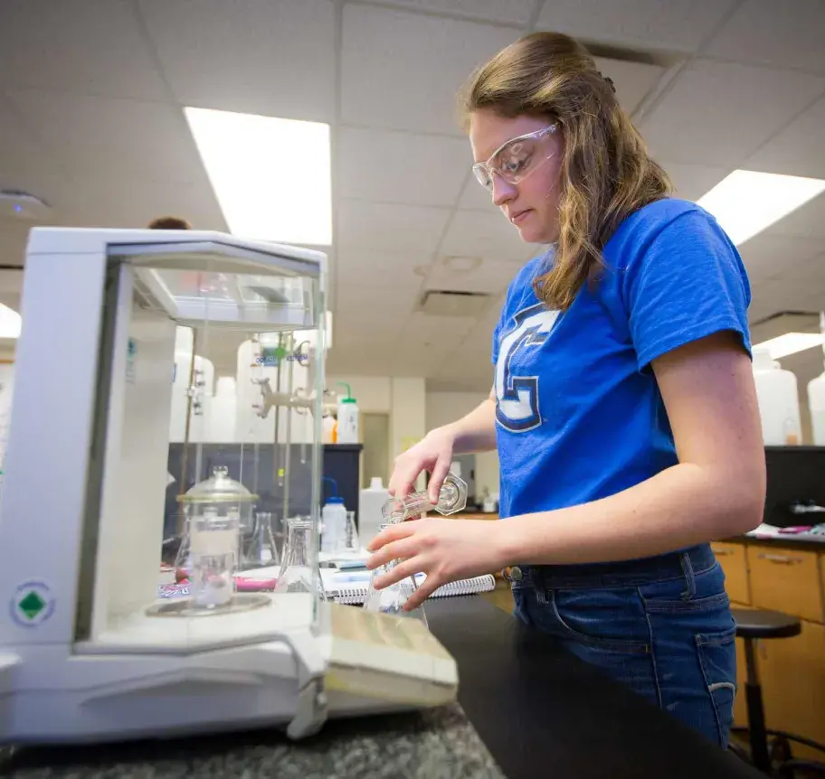Chemistry student in lab