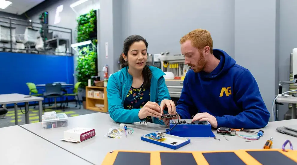 Students working in Radlab
