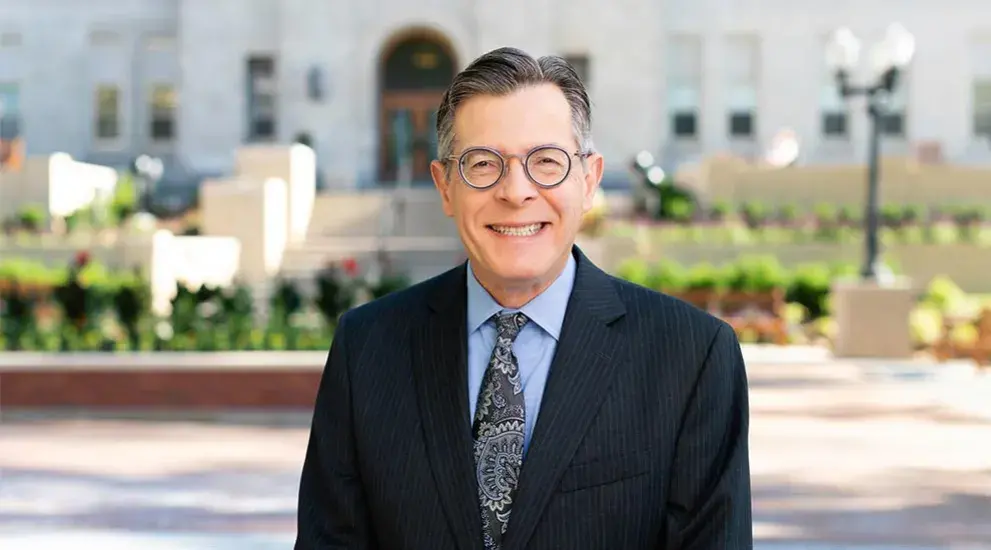 Bo Dunlay, Dean