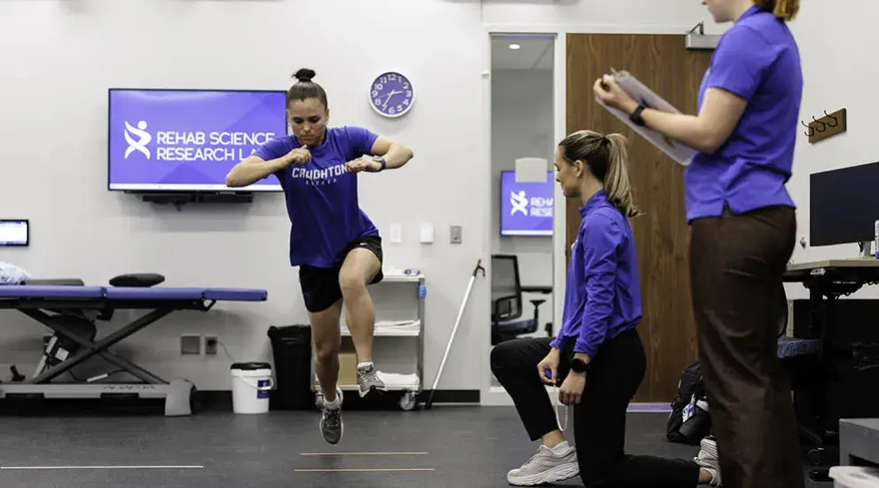 PT hop test analysis.