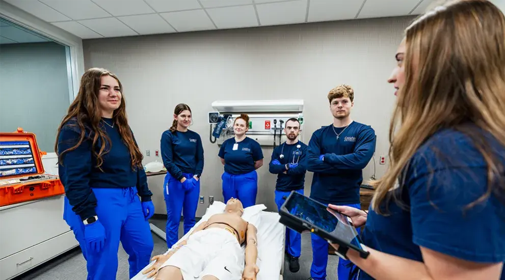 Students doing paramedicine simulation