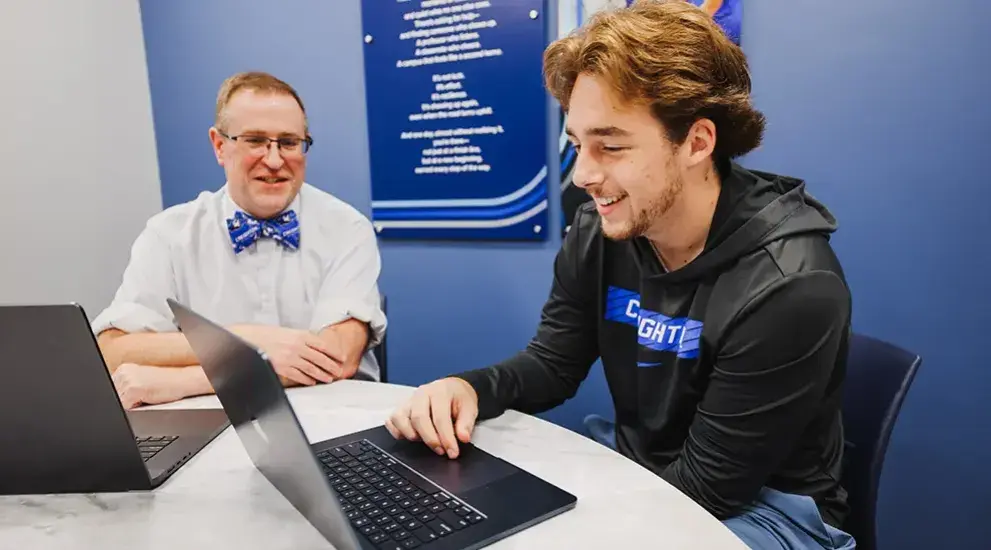 Student getting preprofessional advising