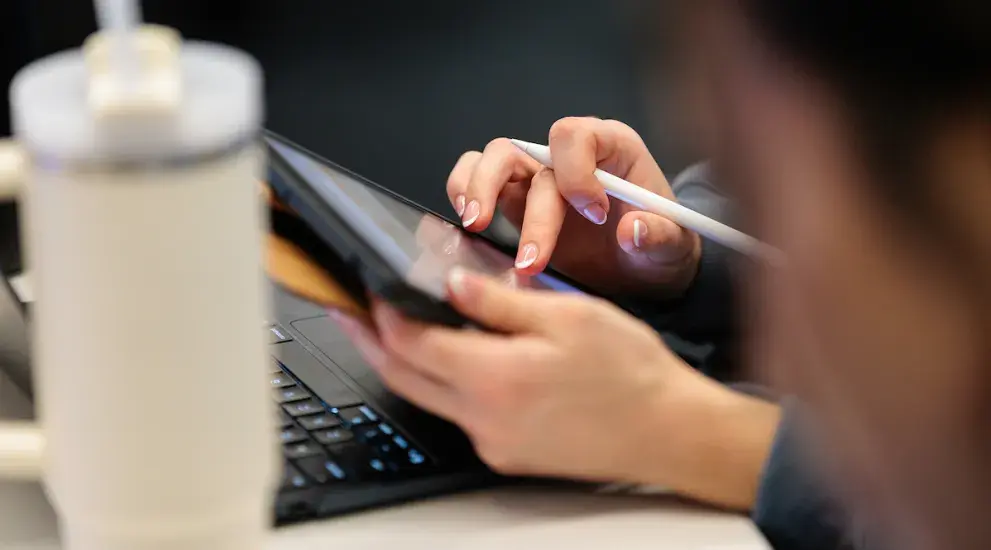 Student with tablet